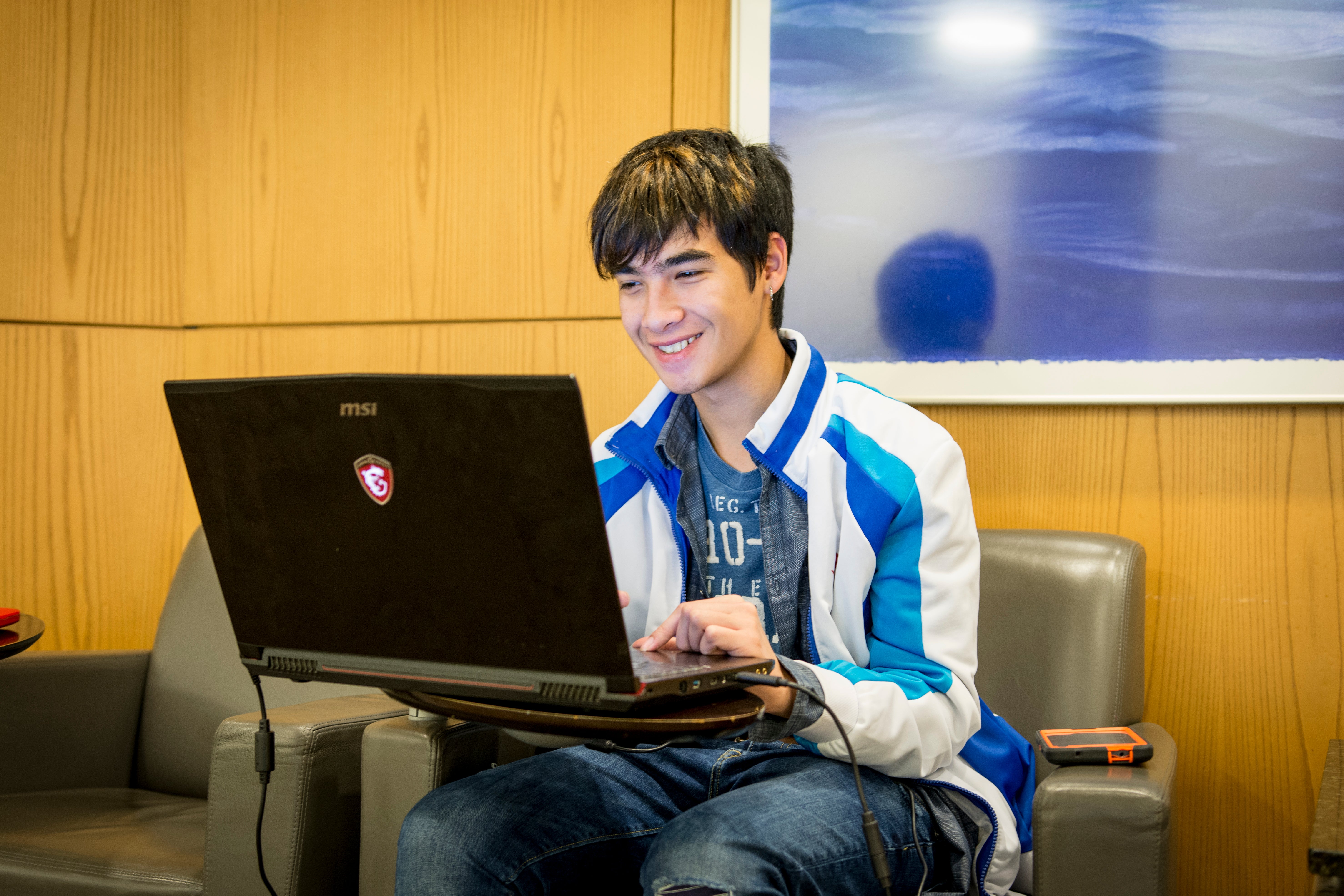 kid with laptop
