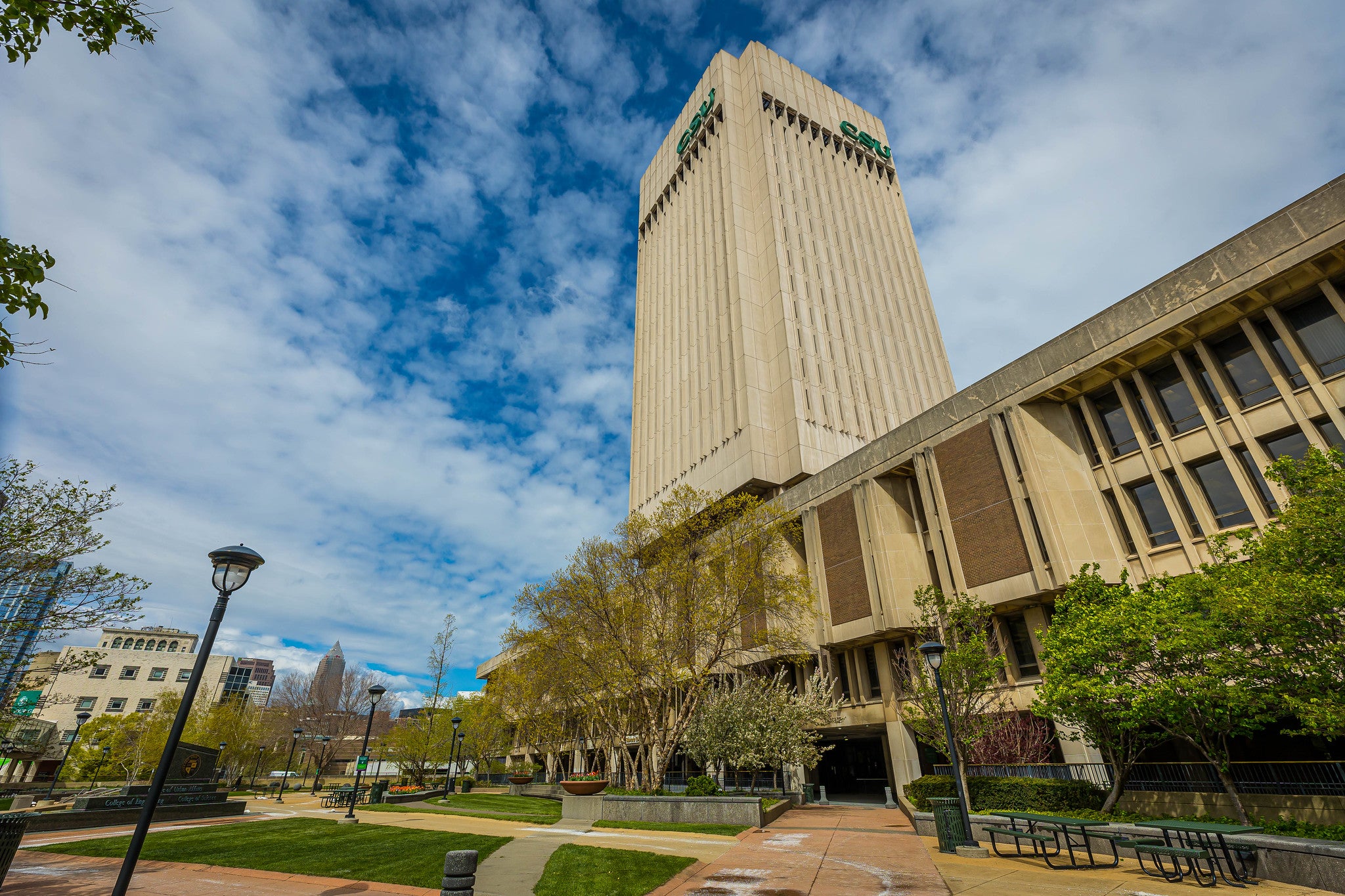 ‘Textbook Equity’ Initiative Cracks $1M in Savings for CSU Students 