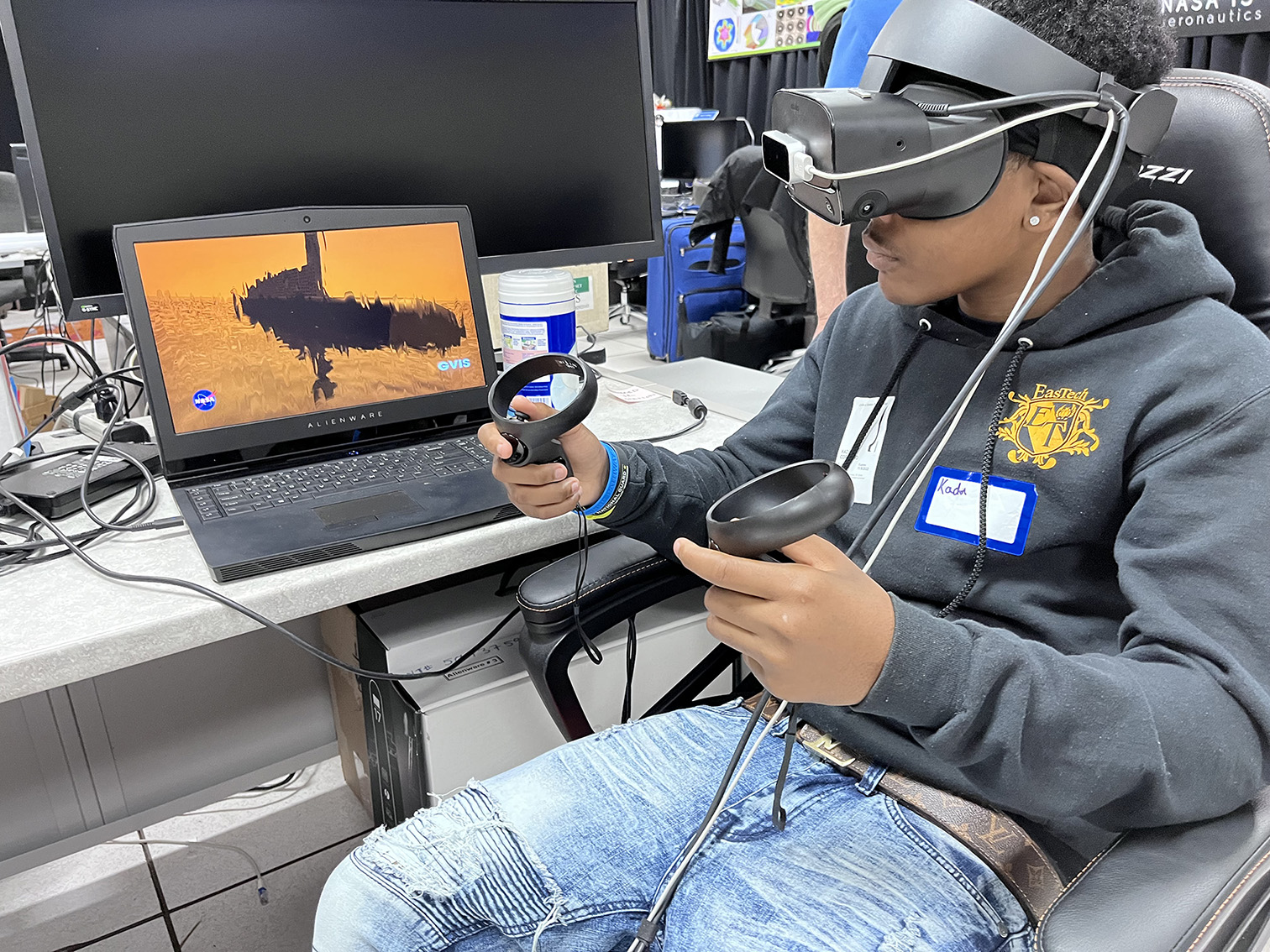 Student using a VR system