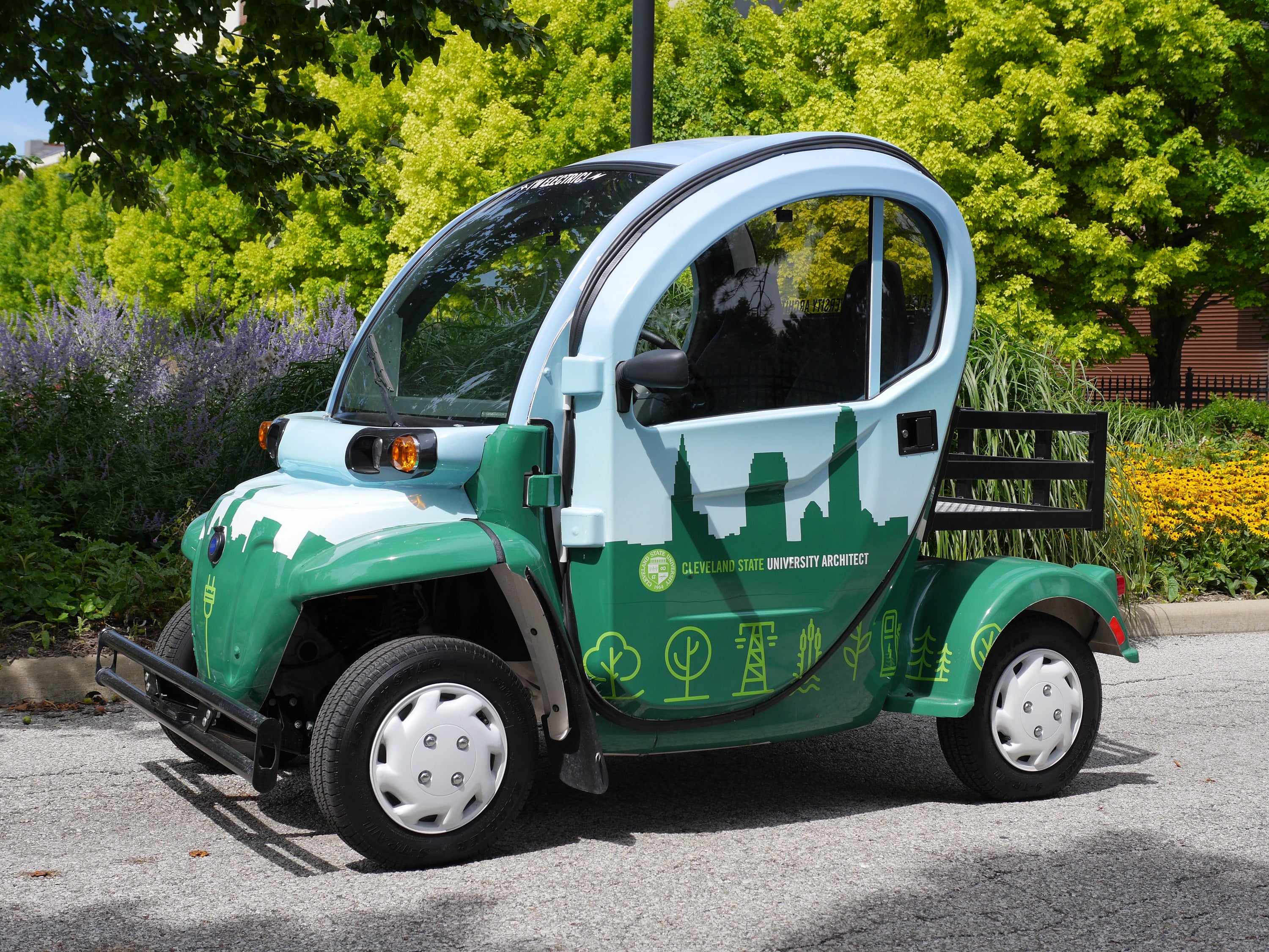 OUA Electric Vehicle