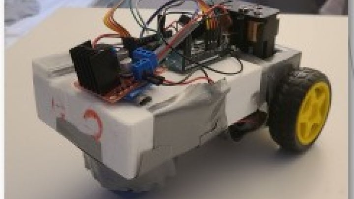Three-wheel robot