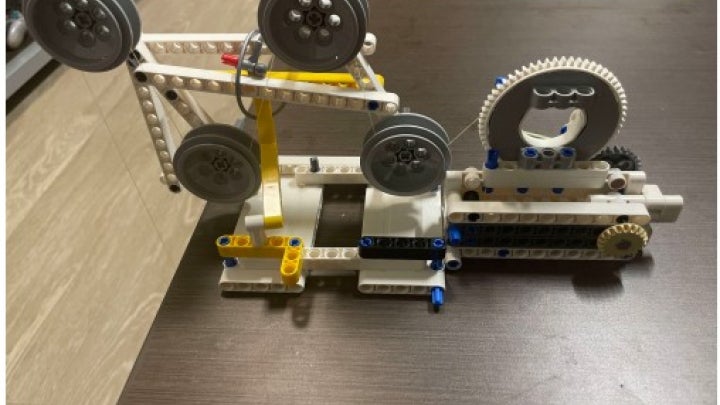 LEGO pulley and gear system
