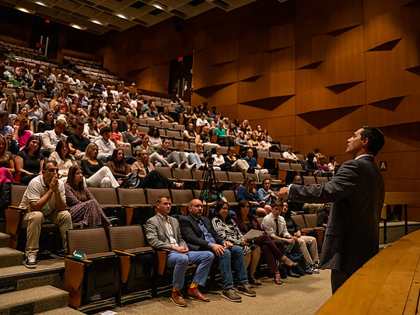 Secretary of State visits CSU