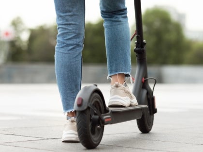 Electric scooter