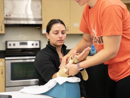 Student in therapy course